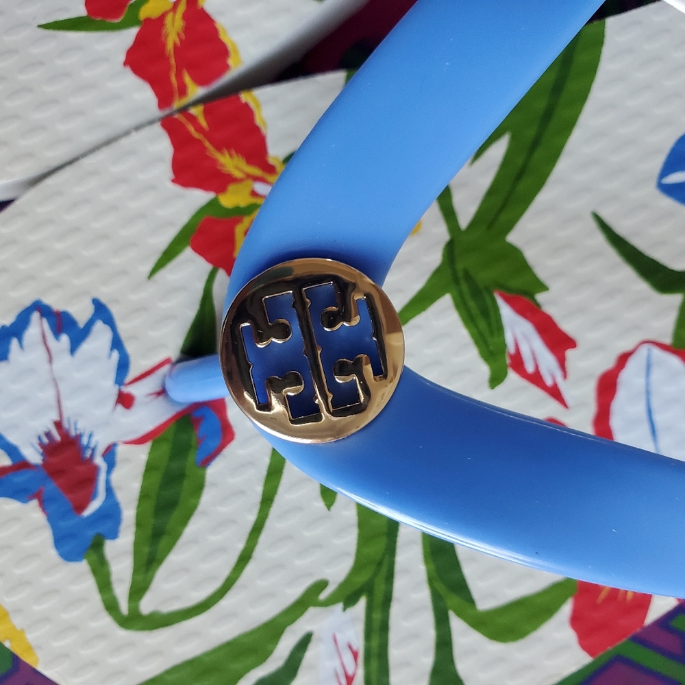 💕 NWT Tory Burch Iris blue painted floral turquoise flip flops logo gold - Picture 4 of 5
